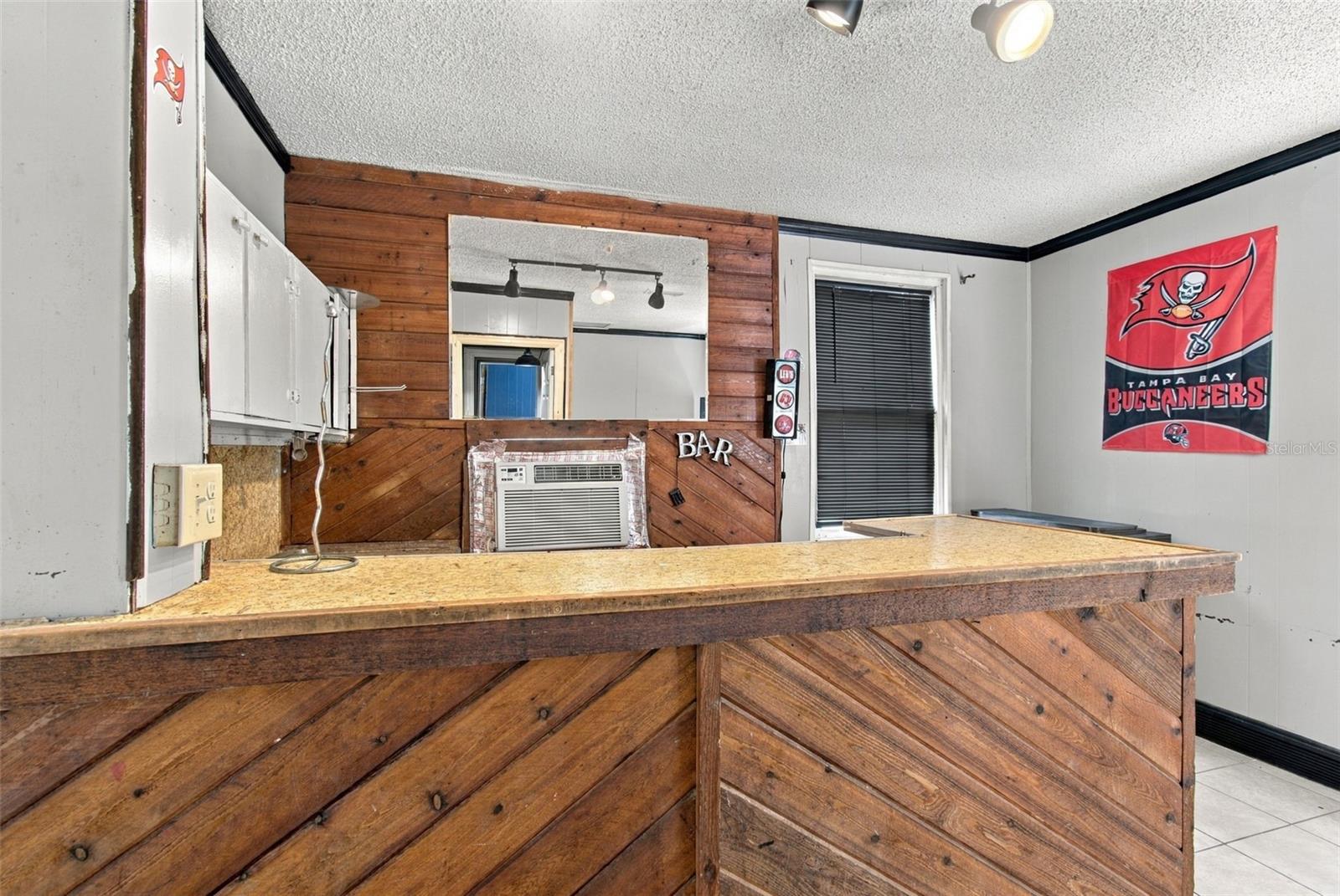 2402 N HIGHLAND AVE — photo 25