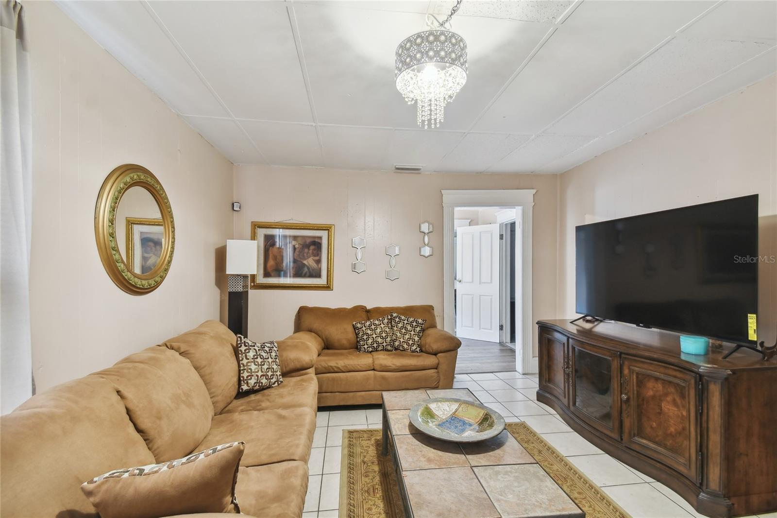 2402 N HIGHLAND AVE — photo 40