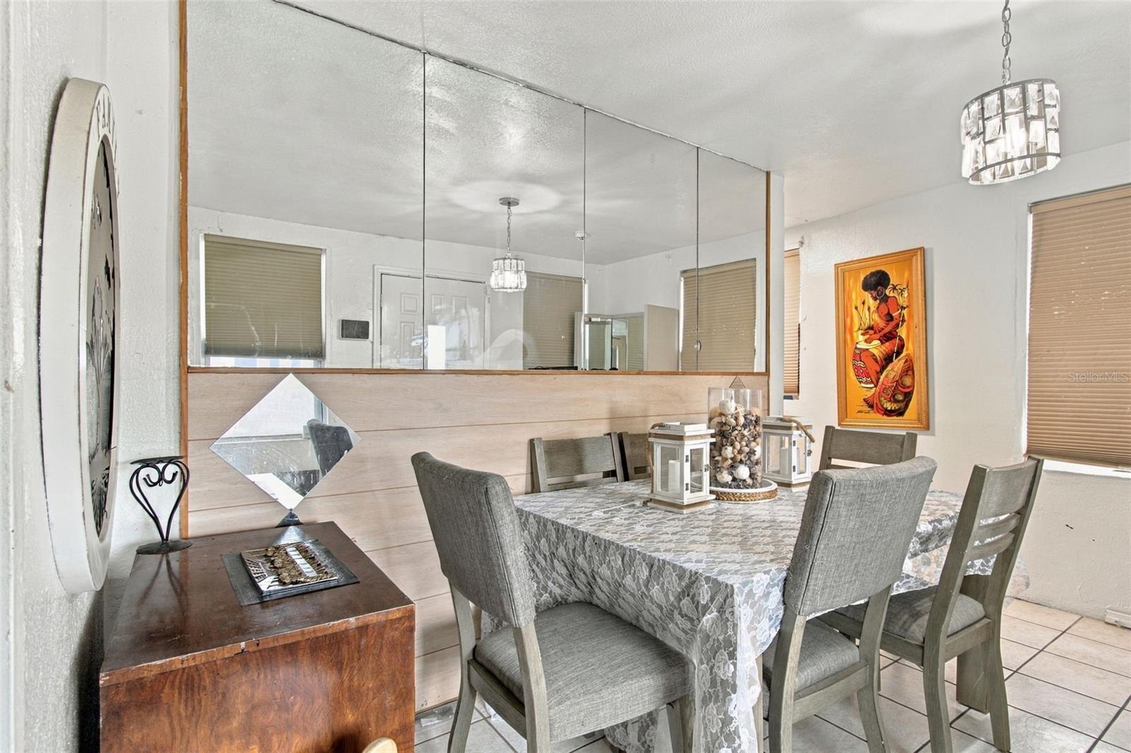 2402 N HIGHLAND AVE — photo 16