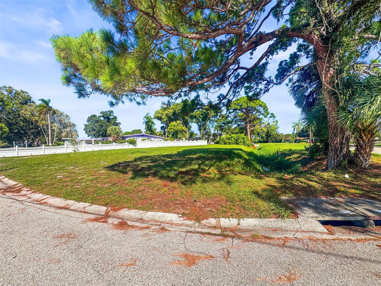 0 CAESAR WAY S — photo 17