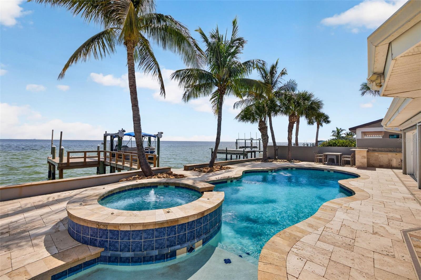 2480 E BAY ISLE DR SE — photo 47