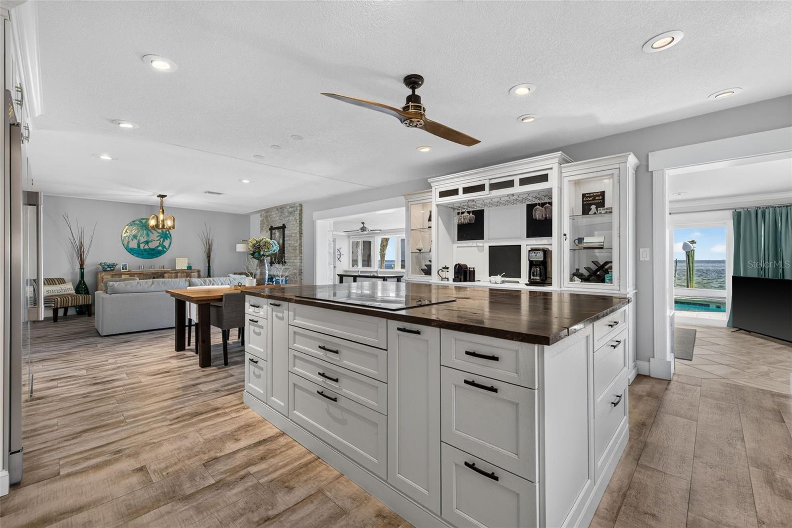 2480 E BAY ISLE DR SE — photo 17