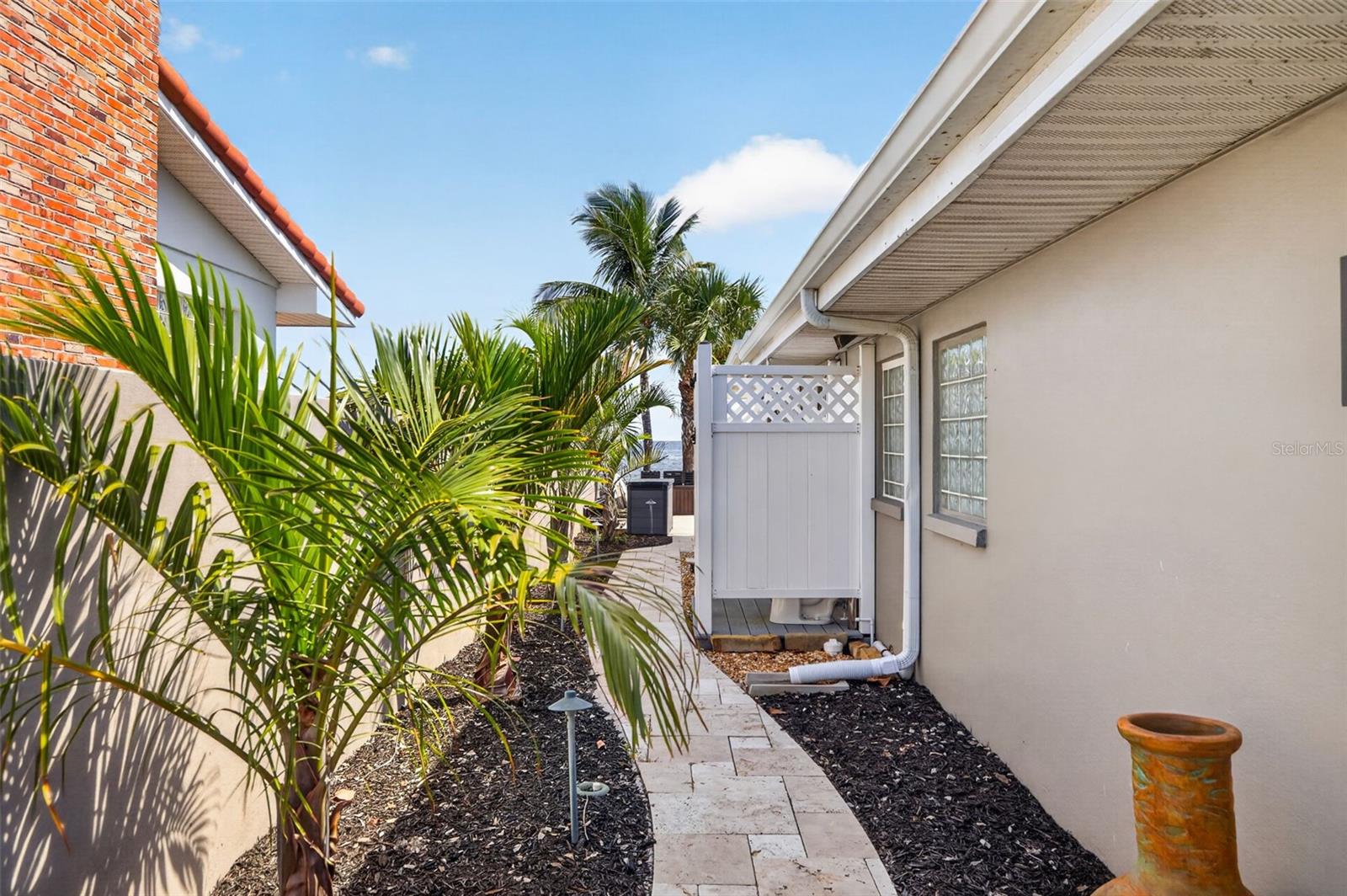 2480 E BAY ISLE DR SE — photo 41