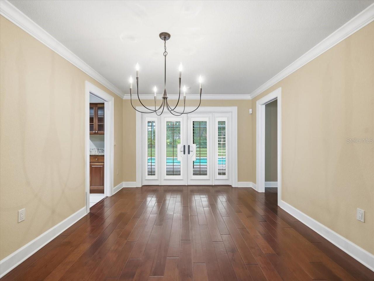 13903 MIDDLE PARK DR — photo 19