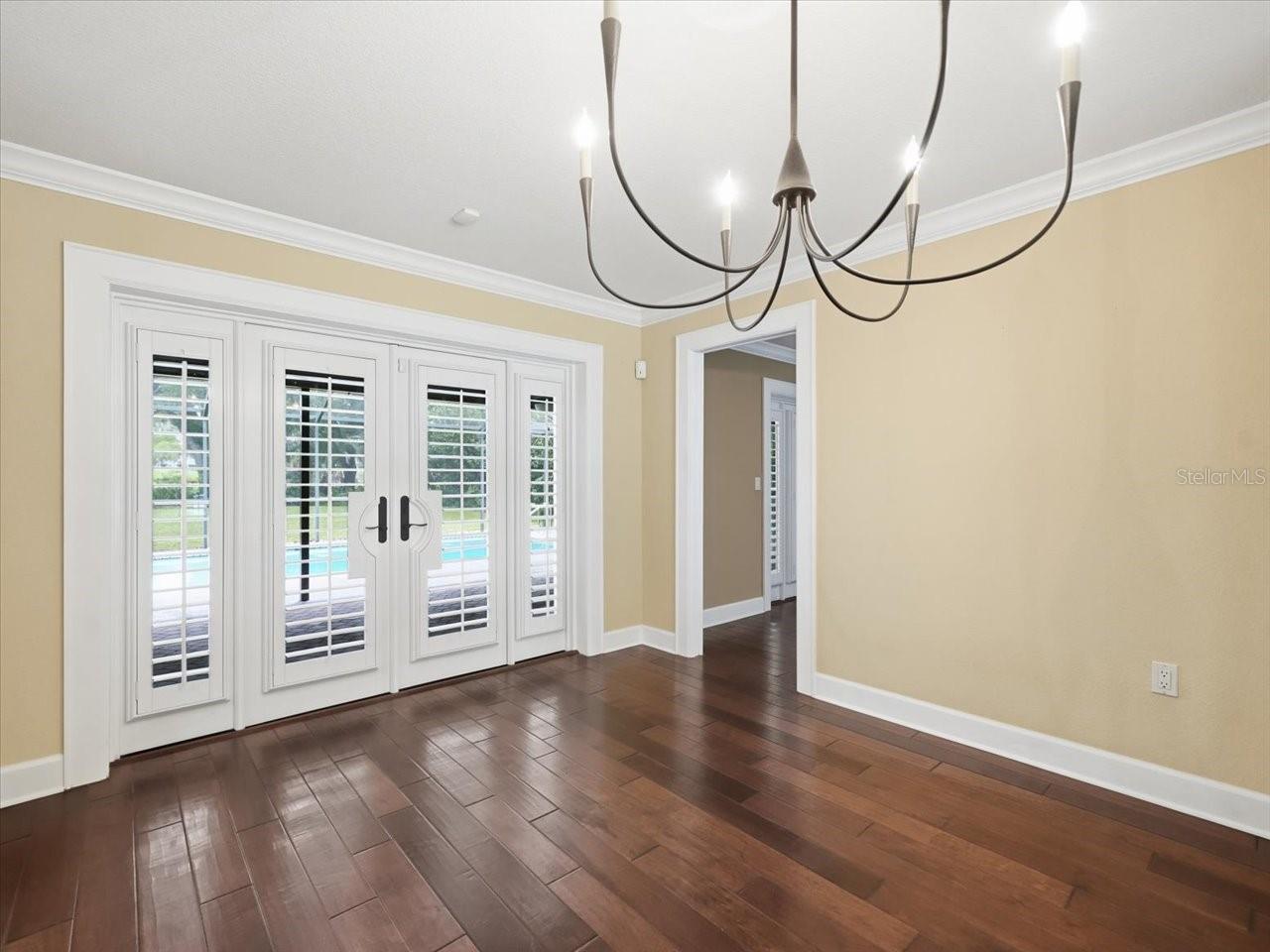 13903 MIDDLE PARK DR — photo 18