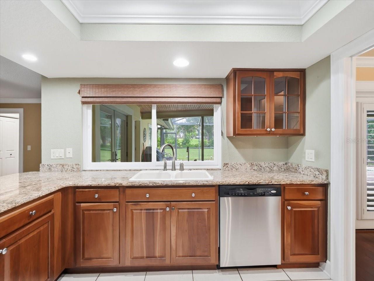 13903 MIDDLE PARK DR — photo 22