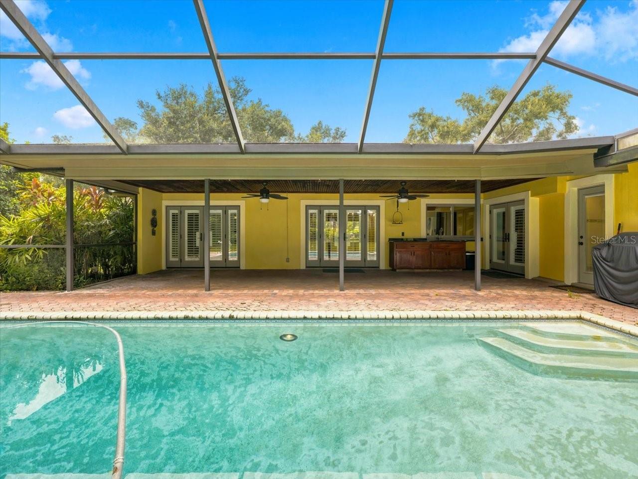 13903 MIDDLE PARK DR — photo 47