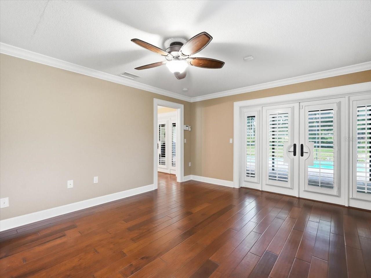 13903 MIDDLE PARK DR — photo 33