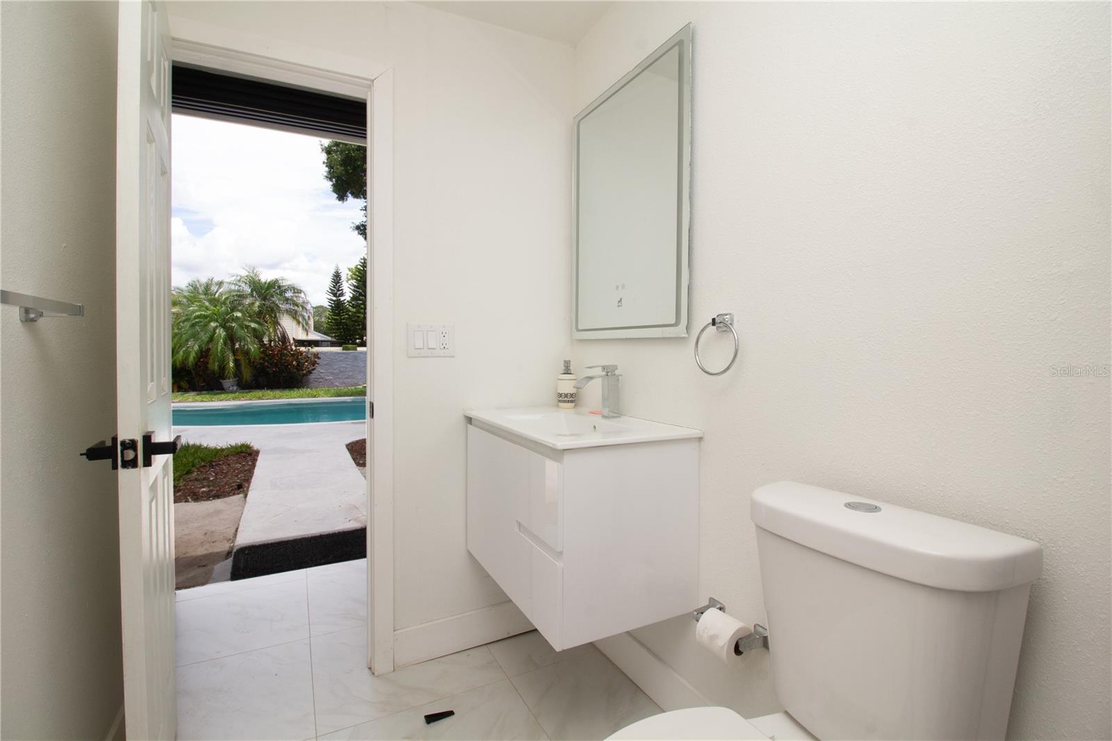 4313 HOLLOW HILL DR — photo 20