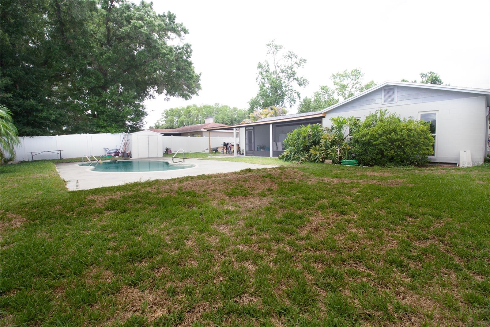 4313 HOLLOW HILL DR — photo 27