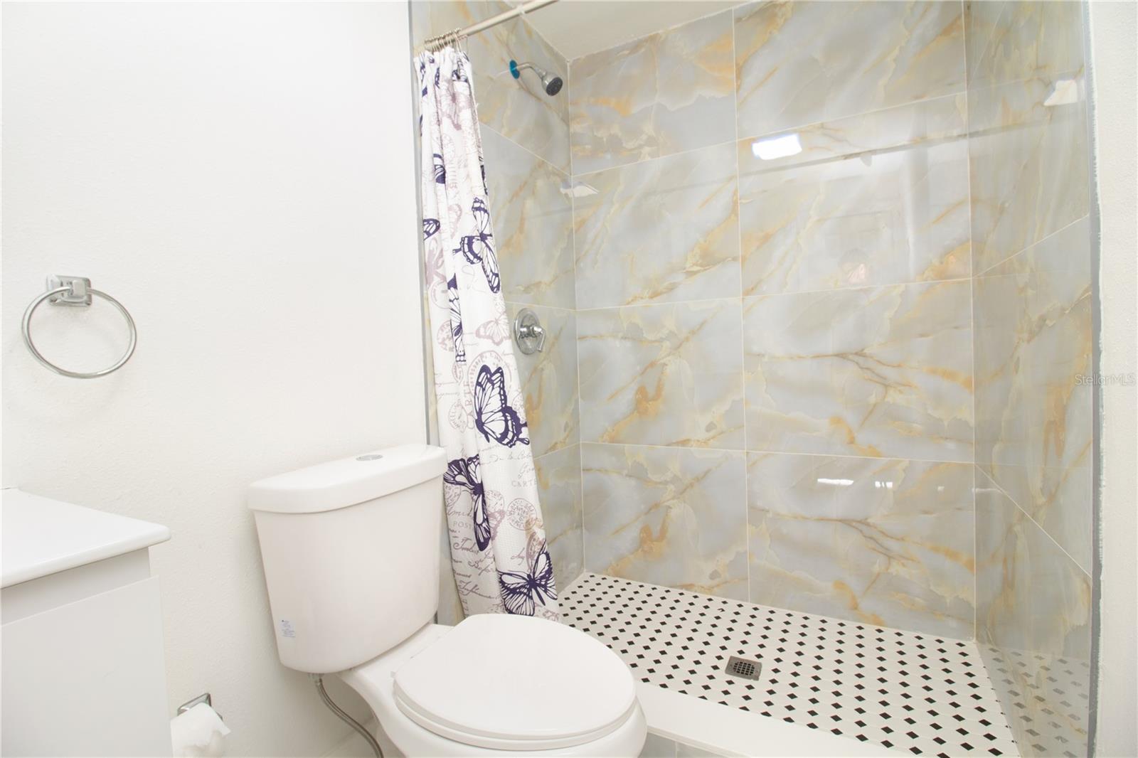 4313 HOLLOW HILL DR — photo 19