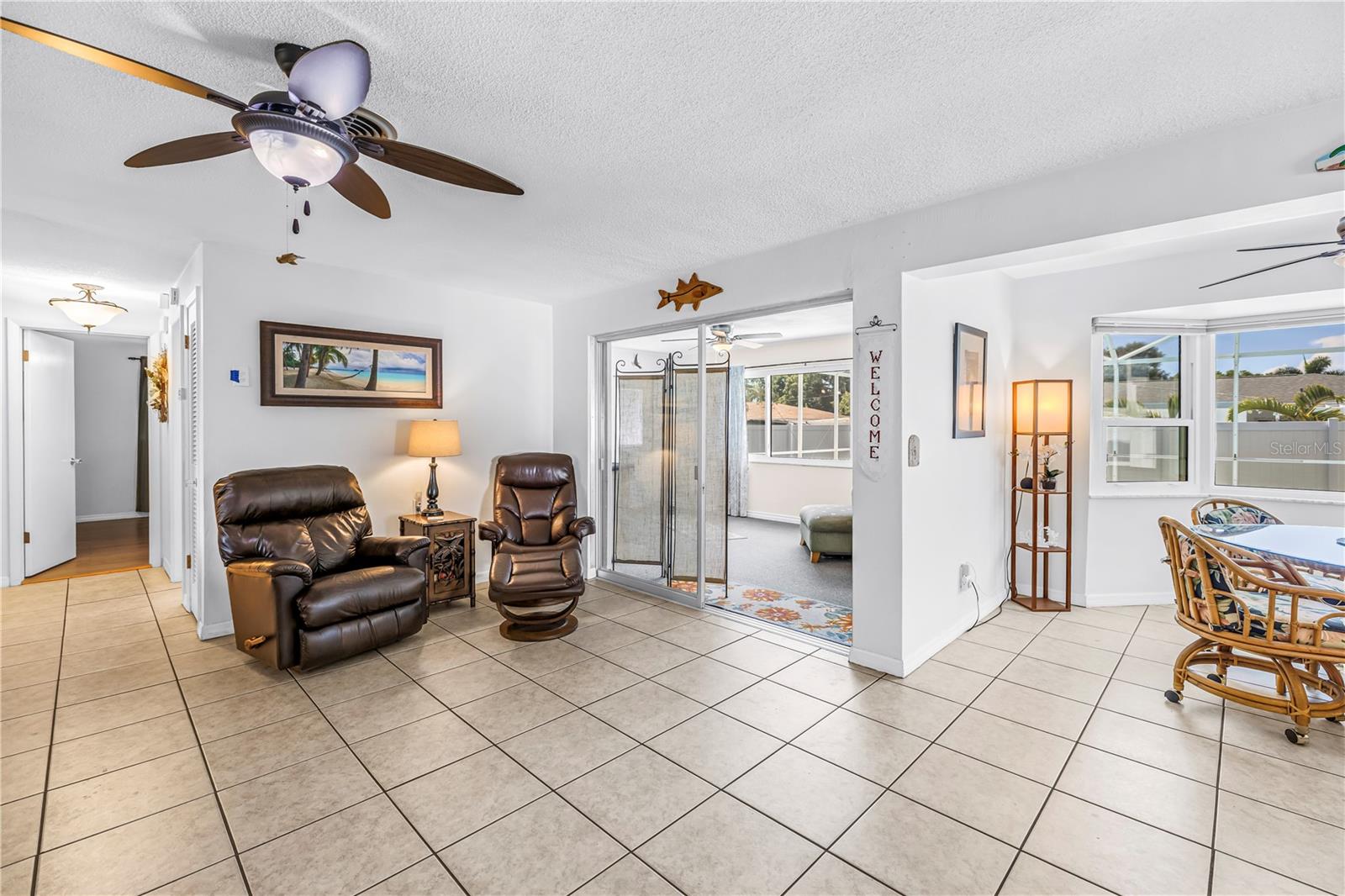 1350 WOODCREST AVE — photo 9