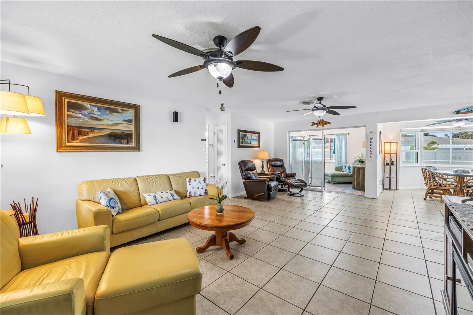 1350 WOODCREST AVE — photo 4