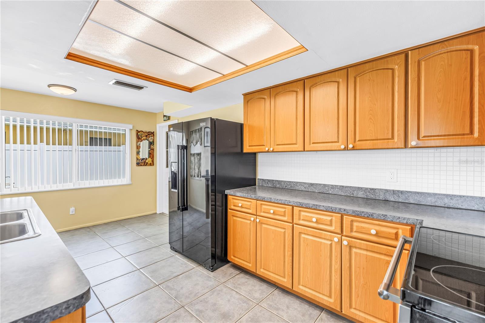 1350 WOODCREST AVE — photo 12