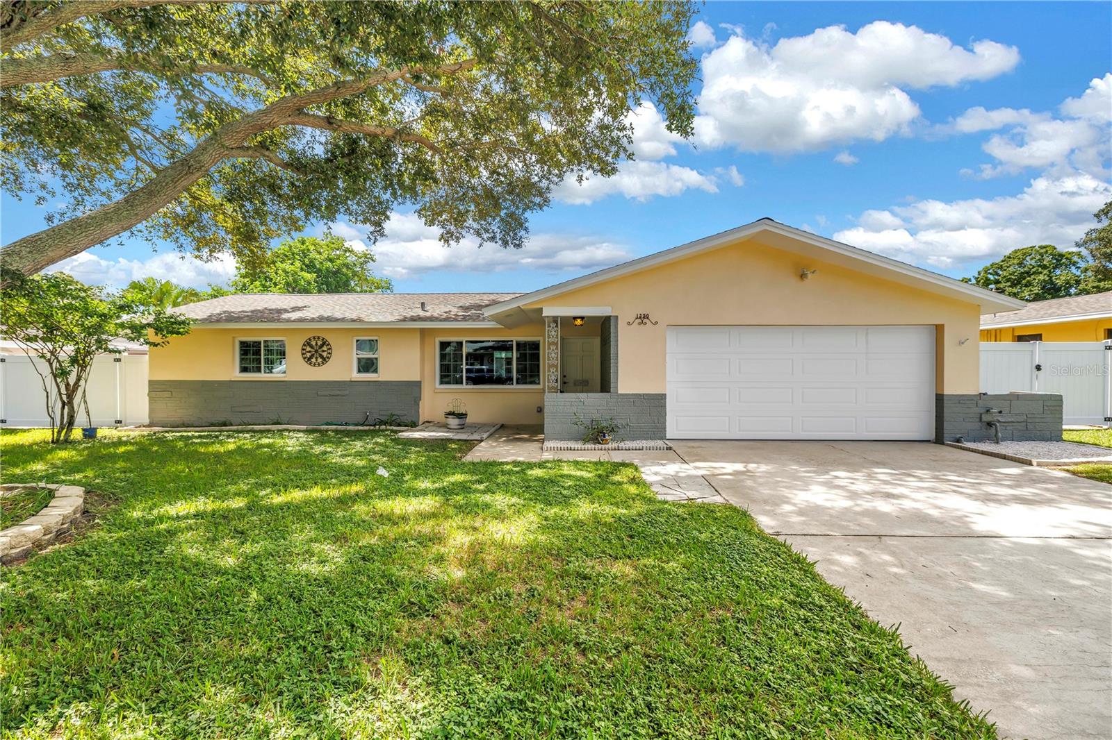 1350 WOODCREST AVE — photo 51
