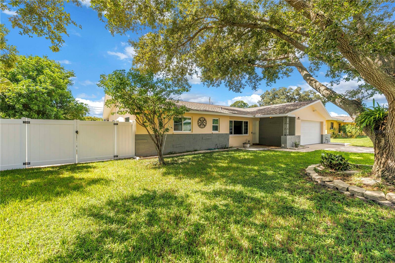 1350 WOODCREST AVE — photo 53