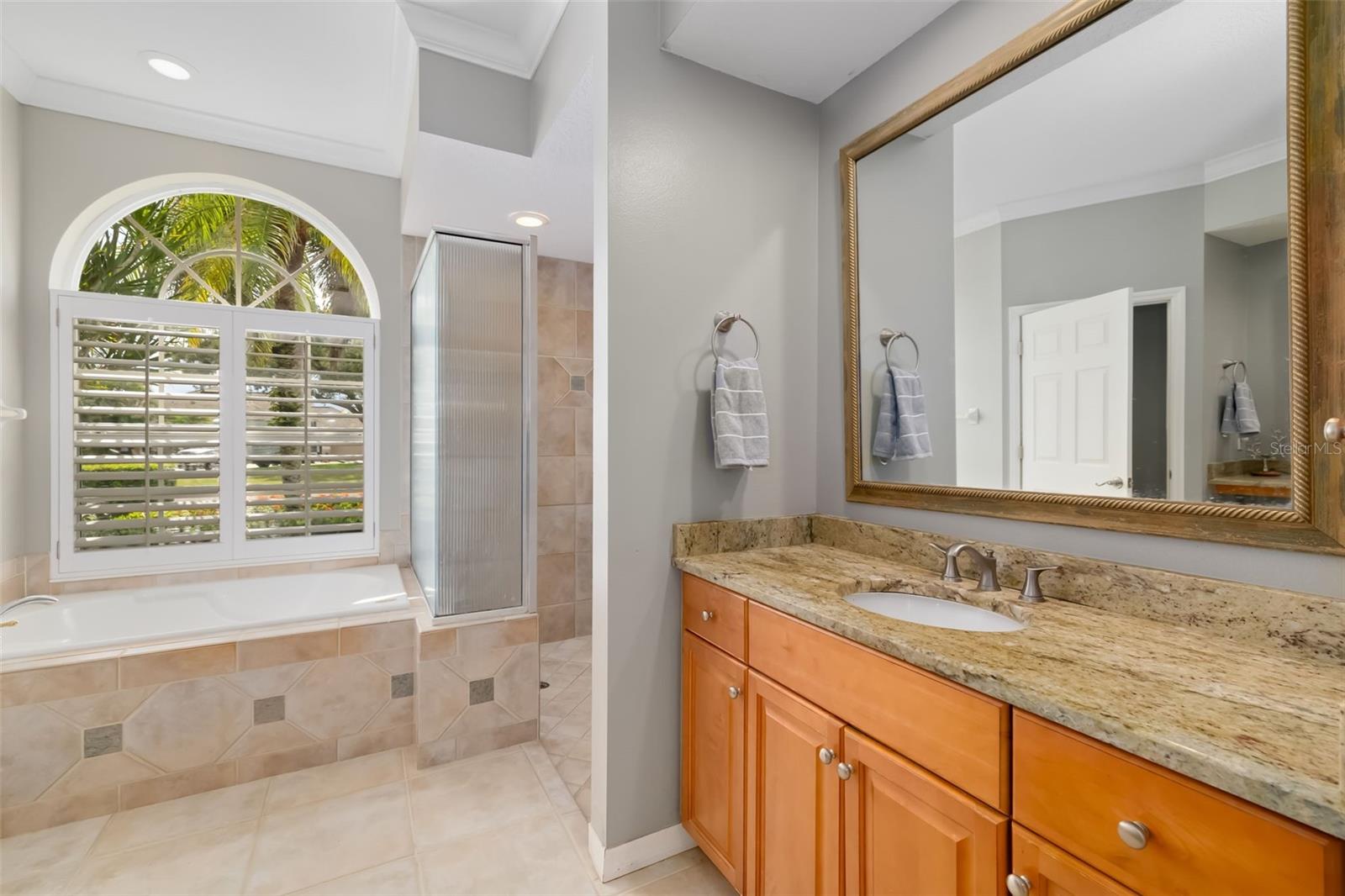 12223 SUMMER MEADOW DR — photo 28