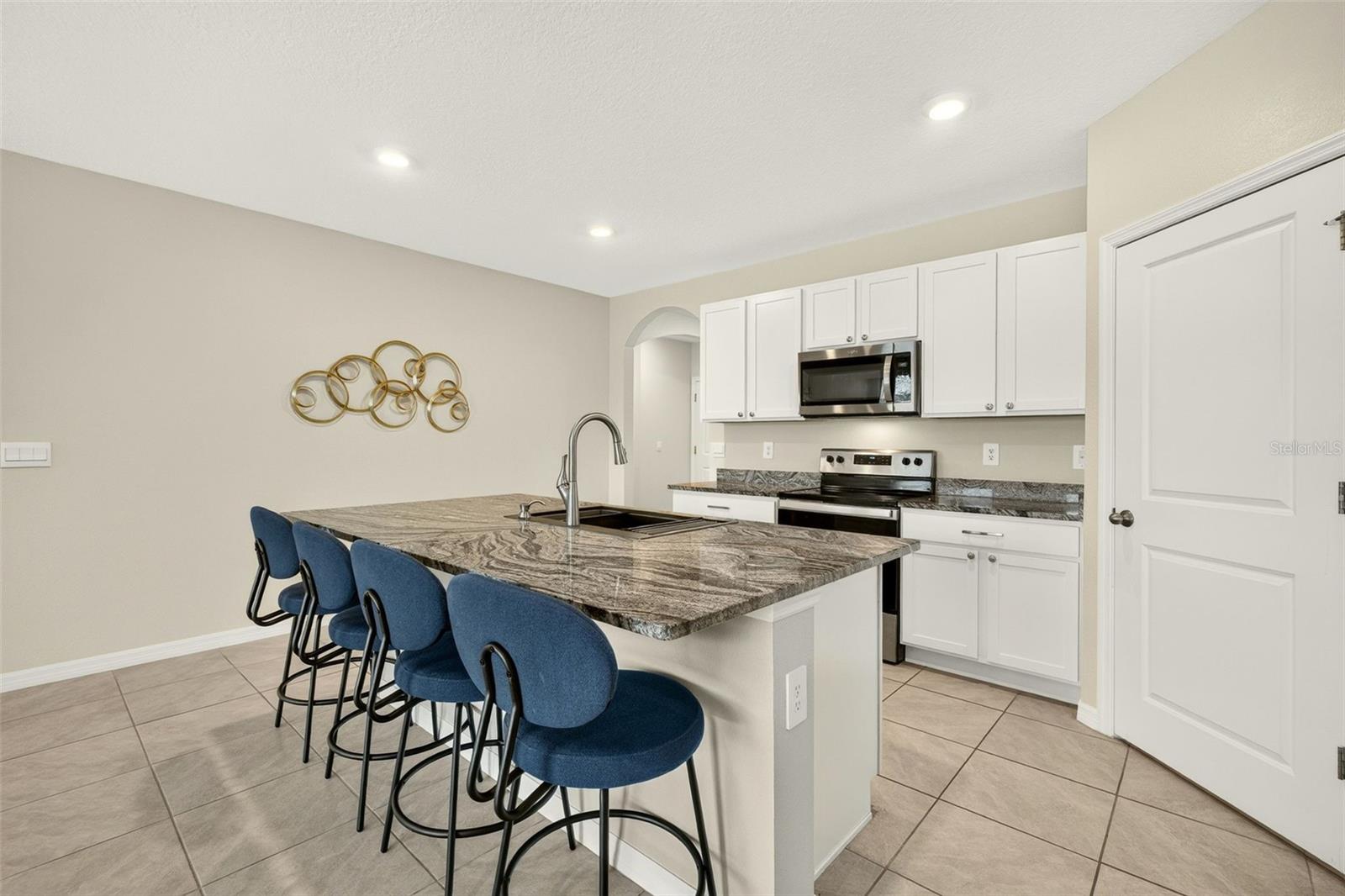 17206 RESERVA DR — photo 16