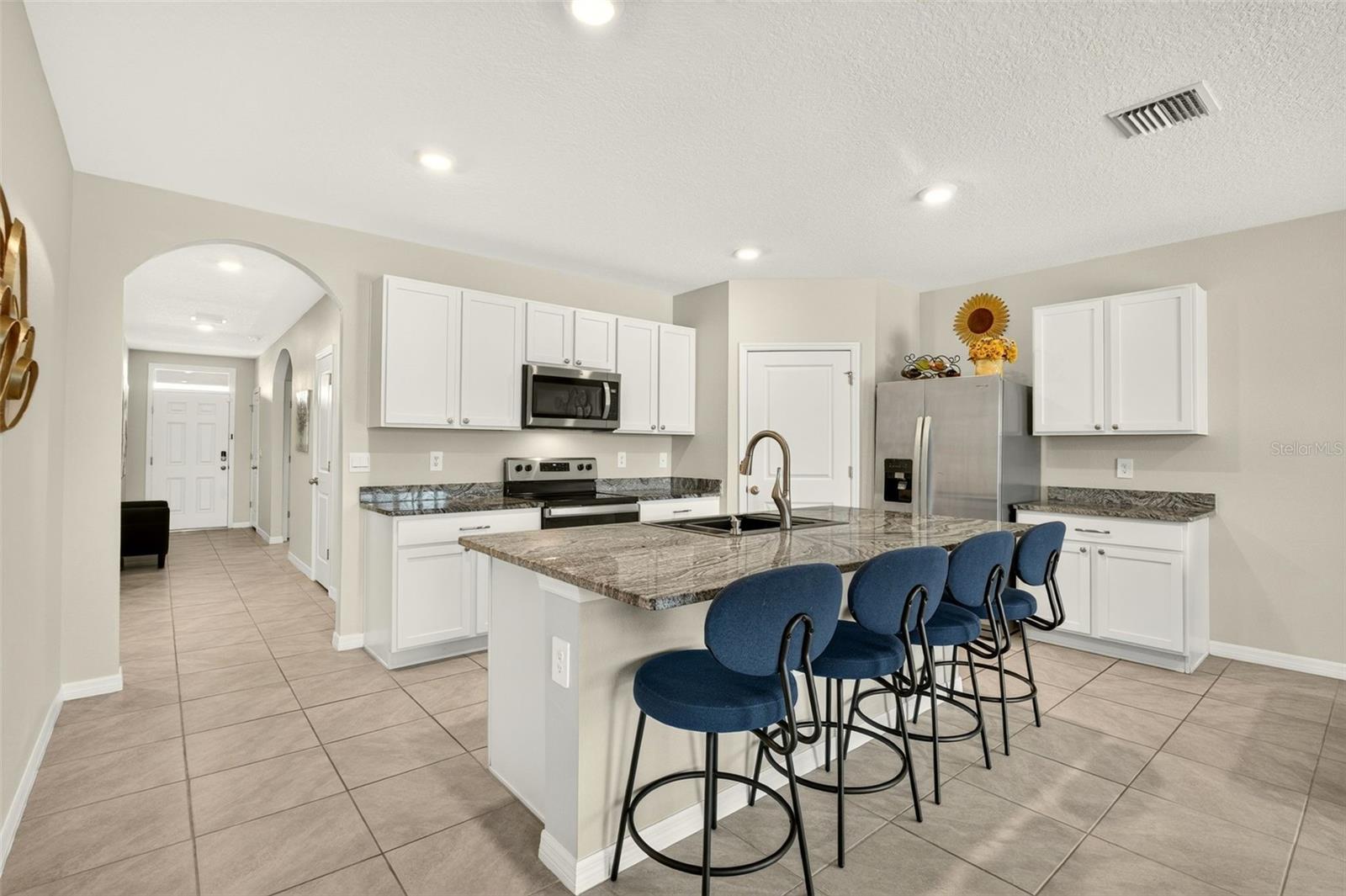 17206 RESERVA DR — photo 18