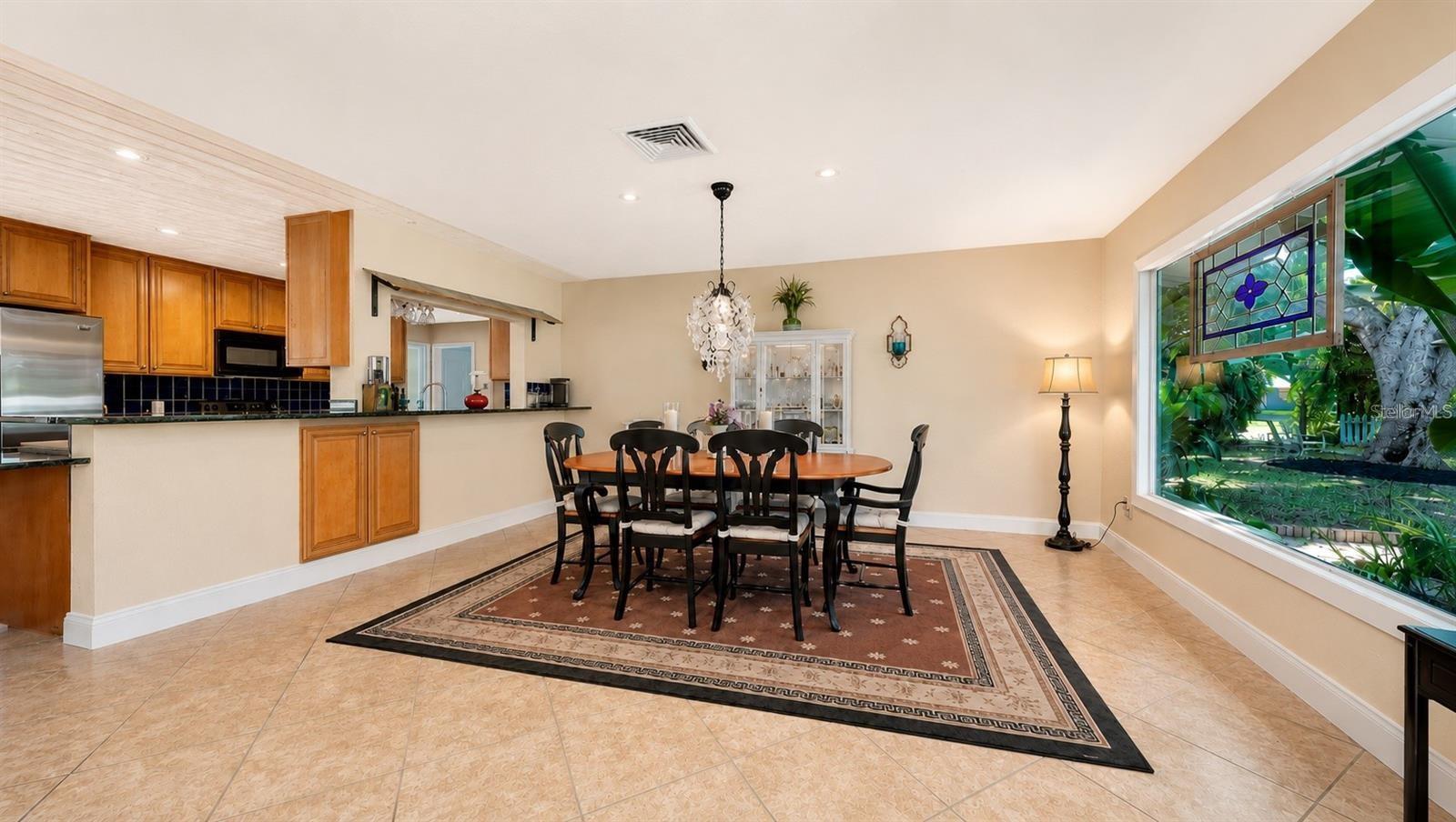 836 MAGELLAN DR — photo 6