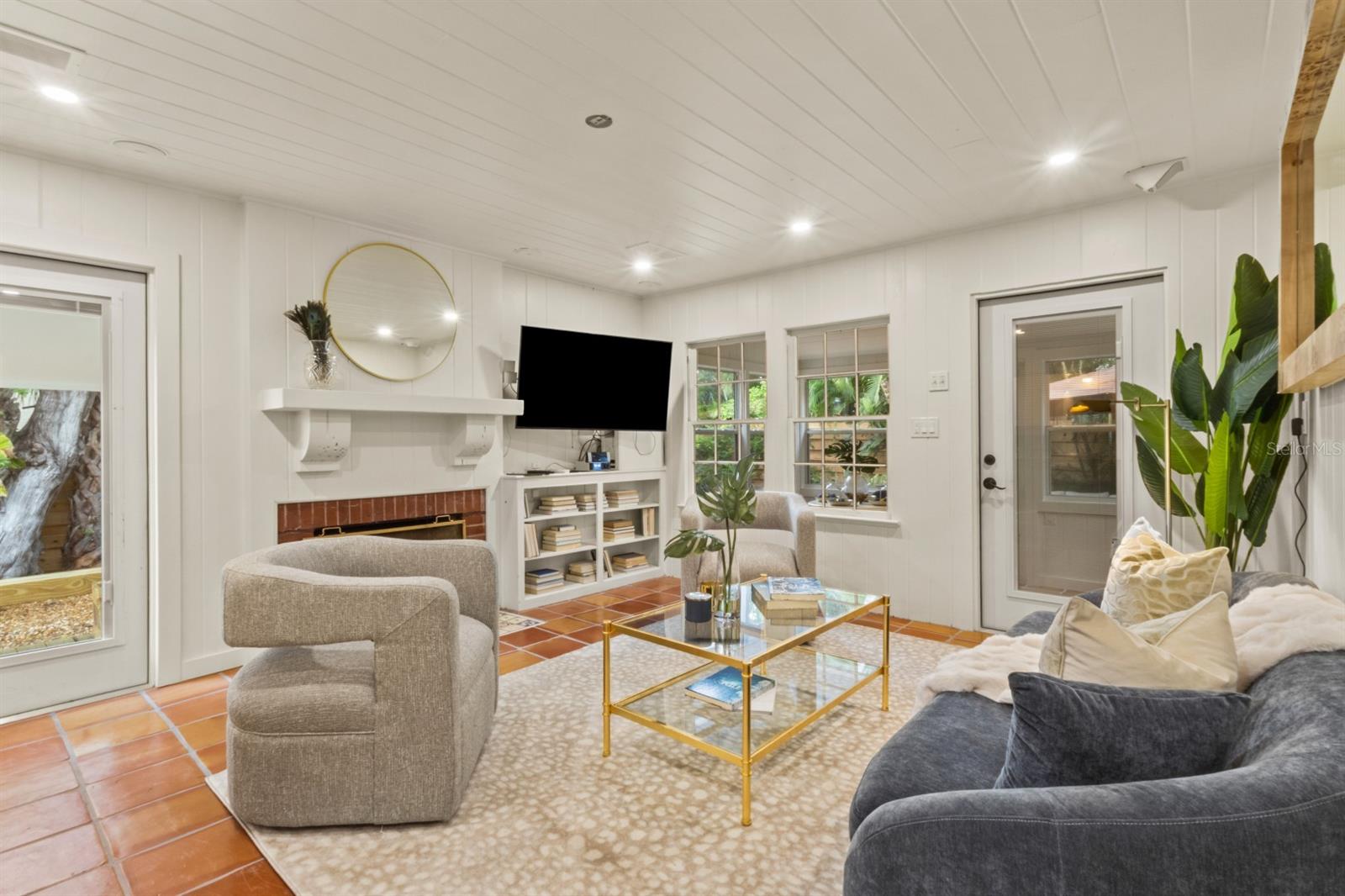 760 LONGBOAT CT — photo 4