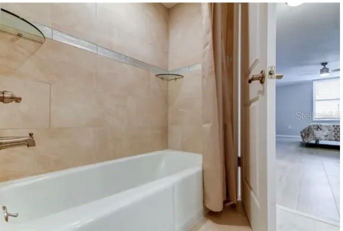 400 ISLAND WAY #708 — photo 18