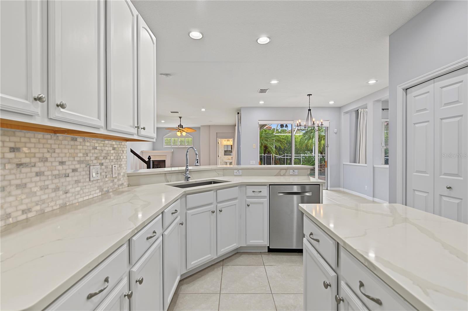 2309 MESSENGER CIR — photo 22