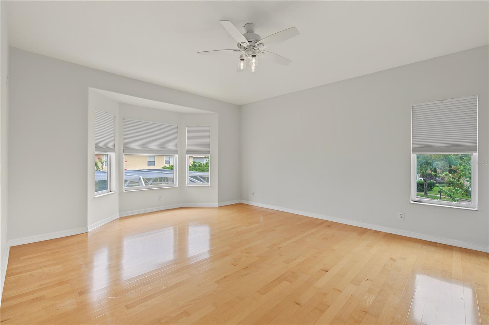 2309 MESSENGER CIR — photo 31