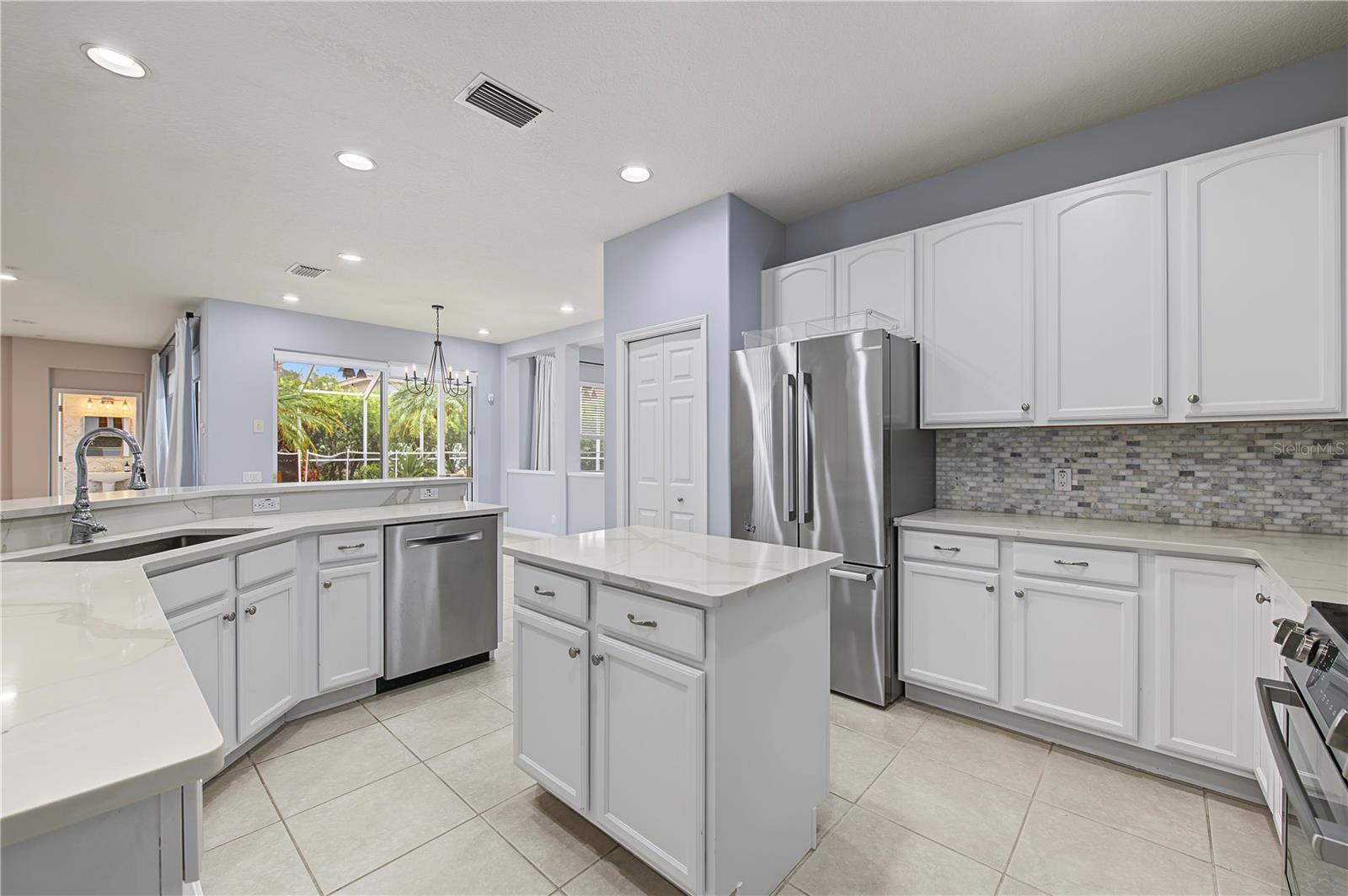 2309 MESSENGER CIR — photo 19