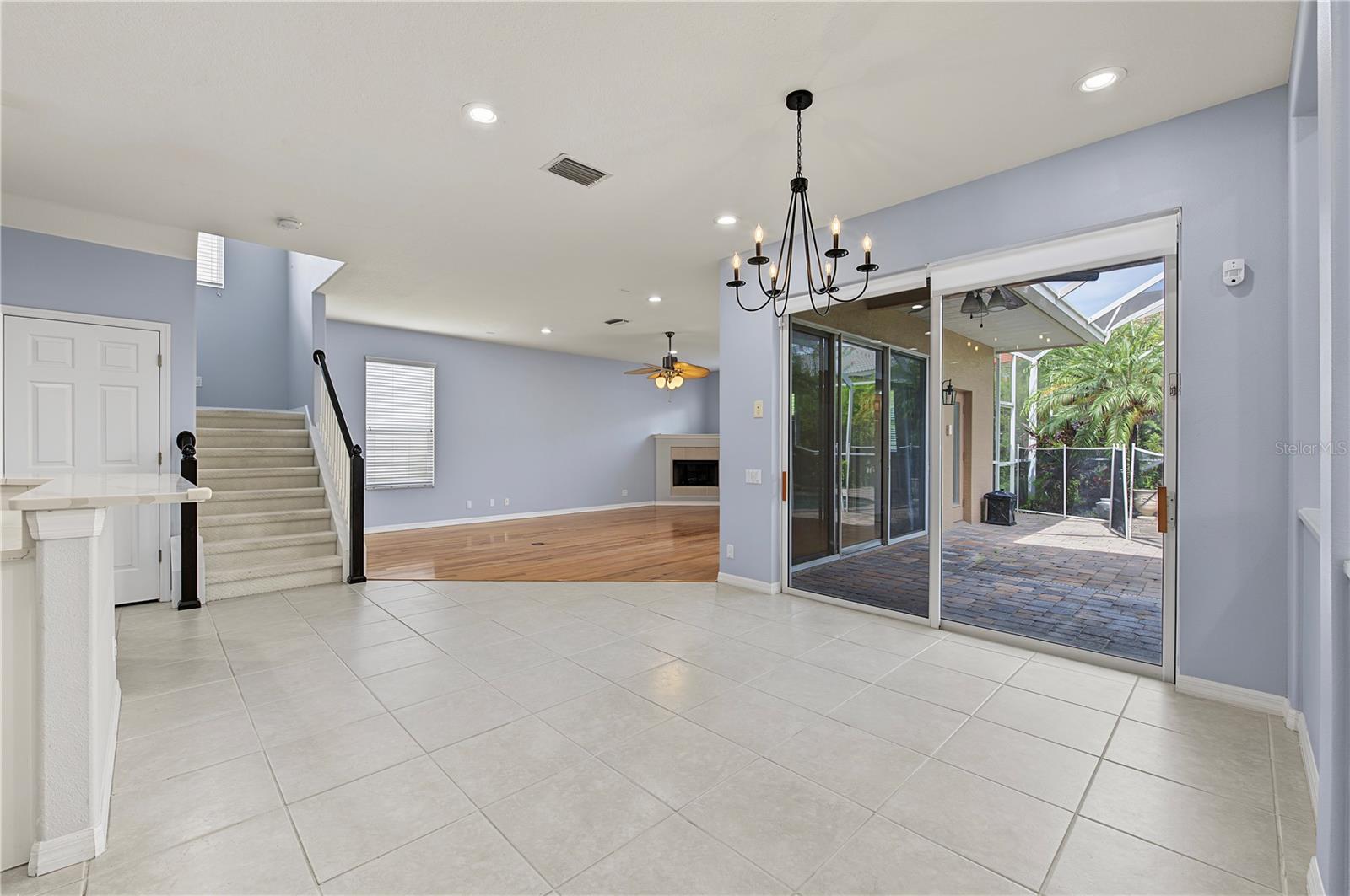 2309 MESSENGER CIR — photo 24