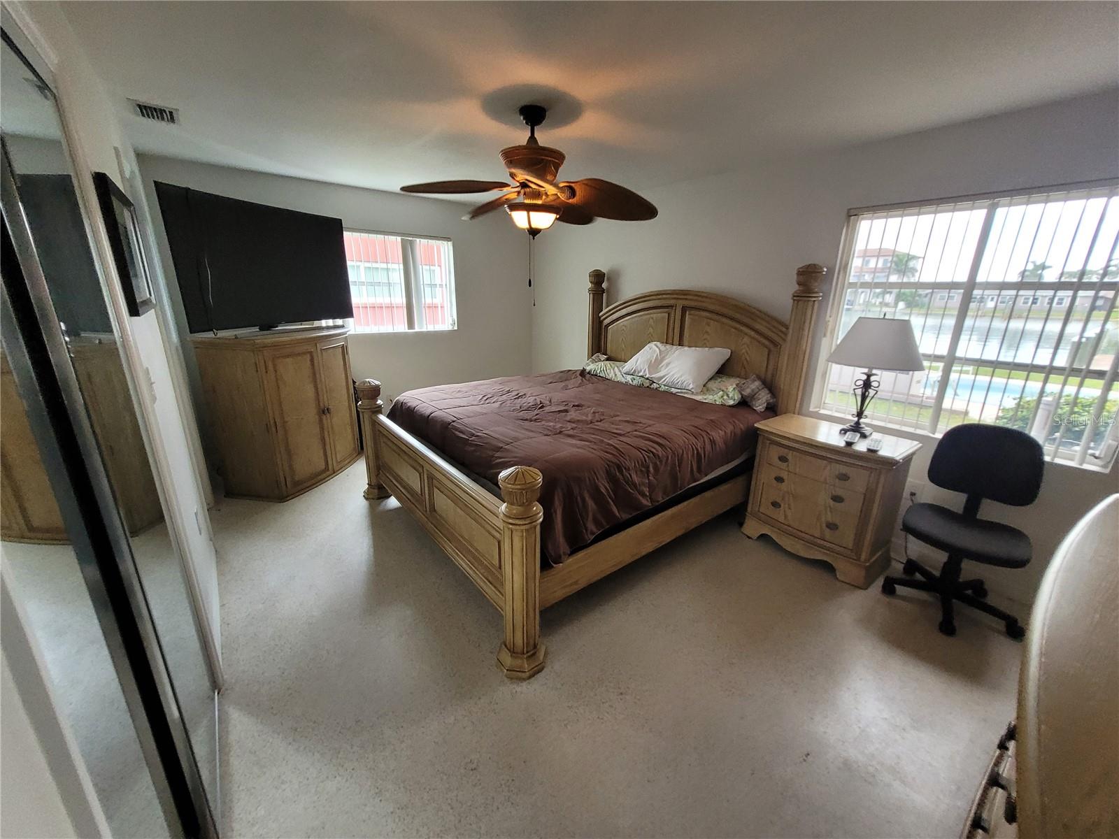 137 MIDWAY IS — photo 26