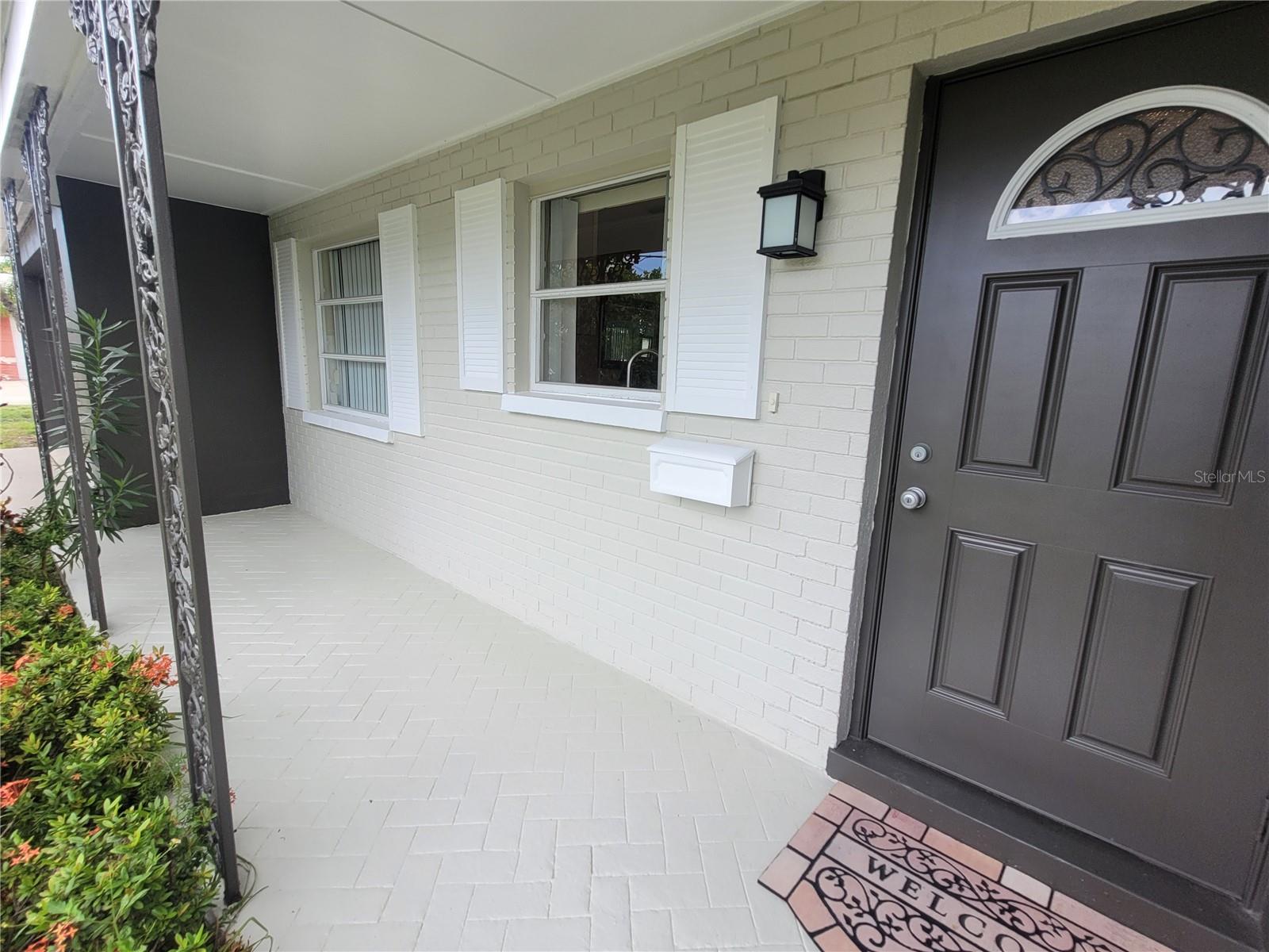 137 MIDWAY IS — photo 2