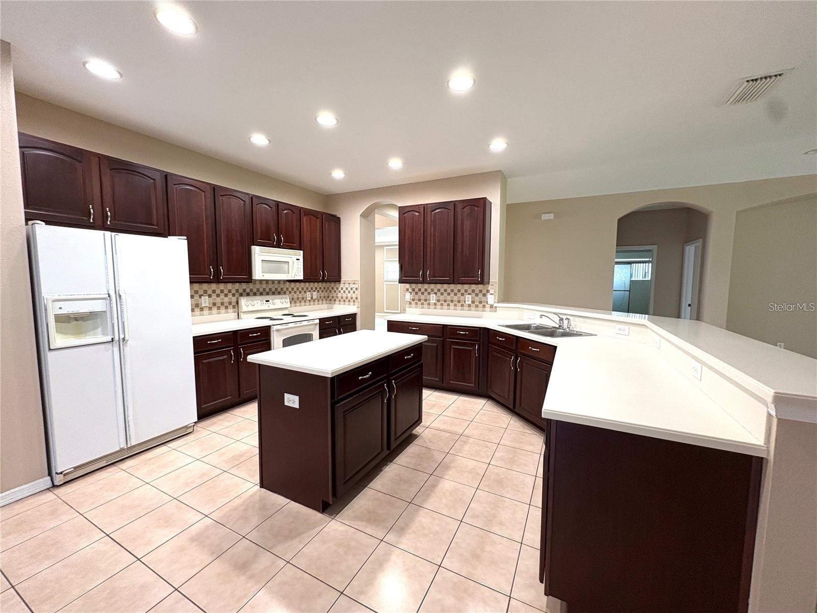 1849 MIRA LAGO CIR — photo 5