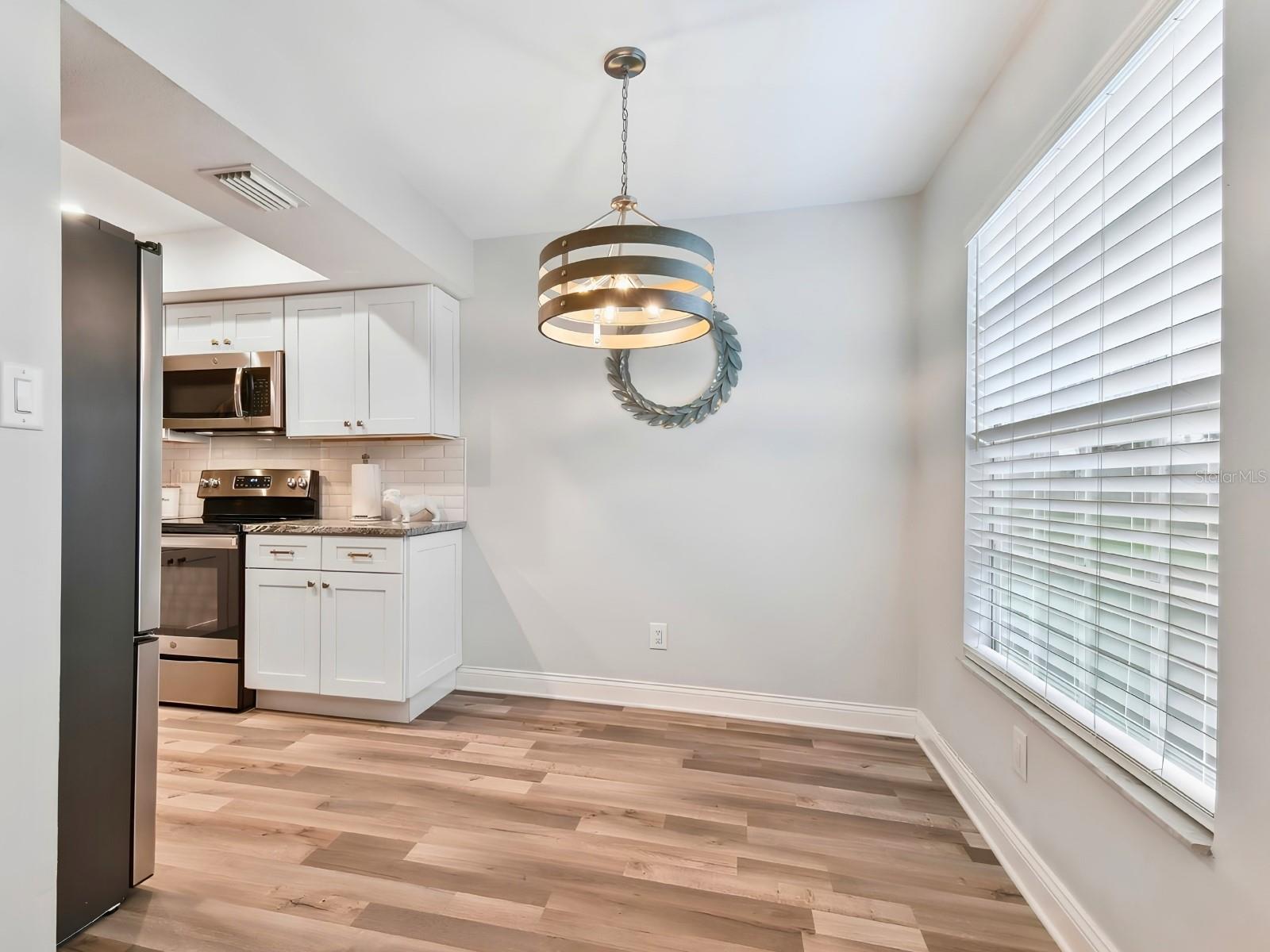 14027 NOTREVILLE WAY — photo 3