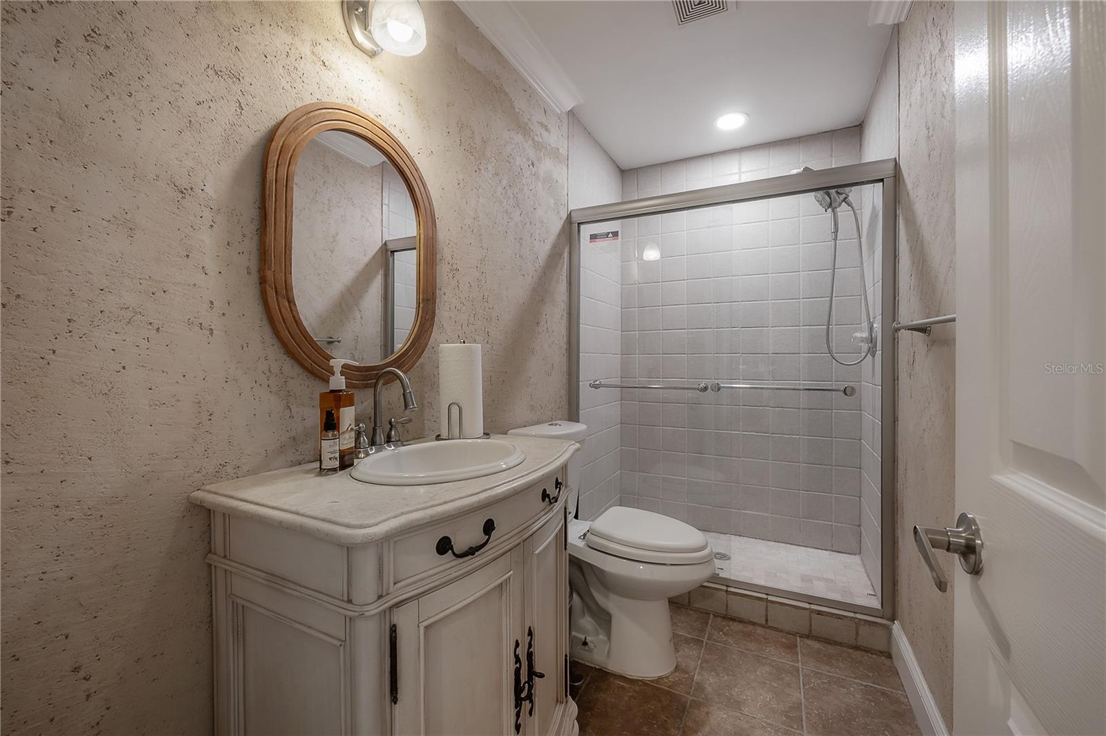 3138 W EUCLID AVE — photo 20