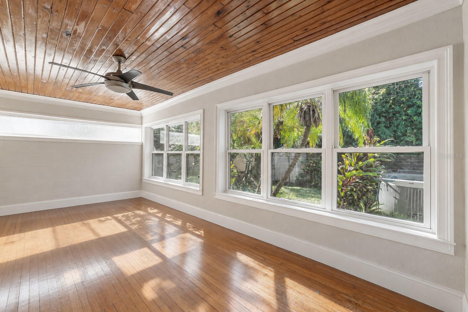 3138 W EUCLID AVE — photo 10