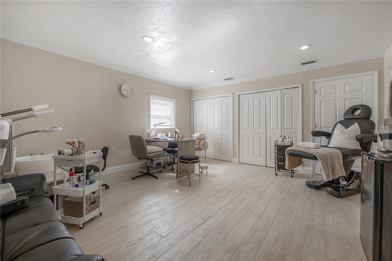 3138 W EUCLID AVE — photo 12