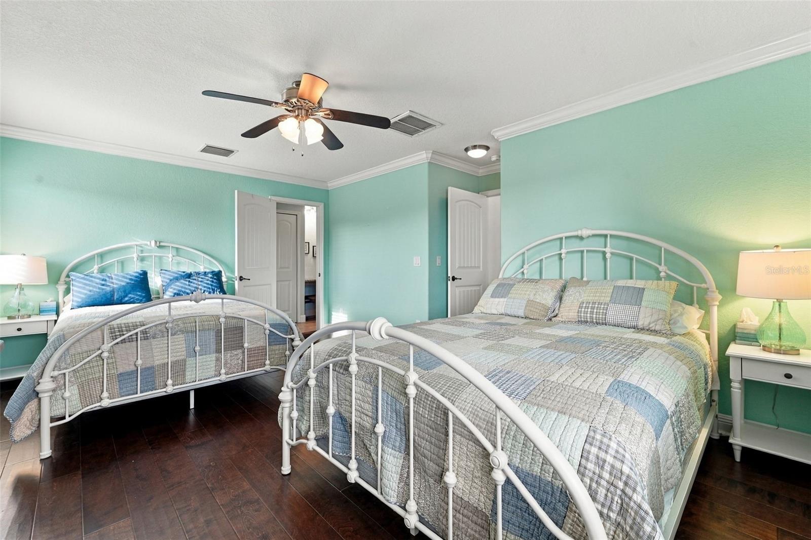9620 PATRICIAN DR — photo 35