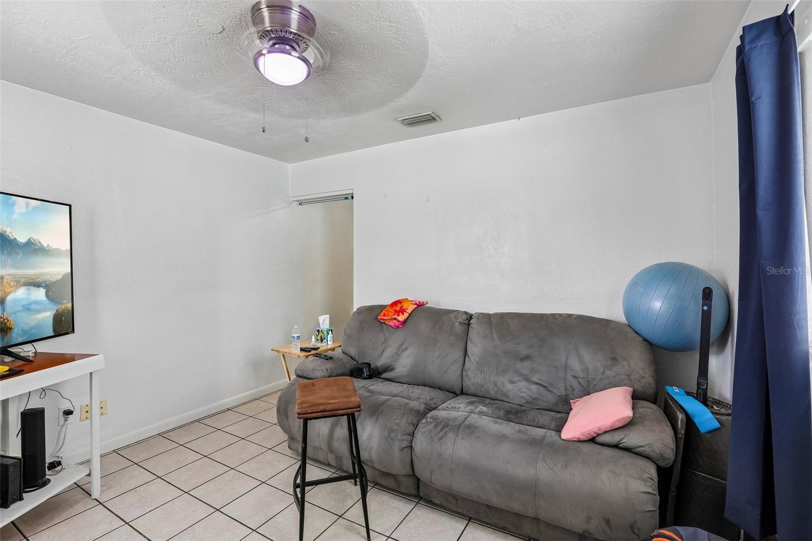 1407 TAFT AVE — photo 4