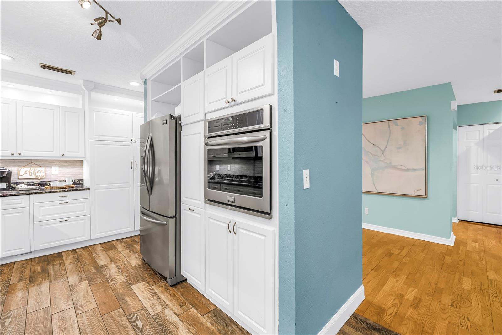 146 GIRALDA BLVD NE — photo 9