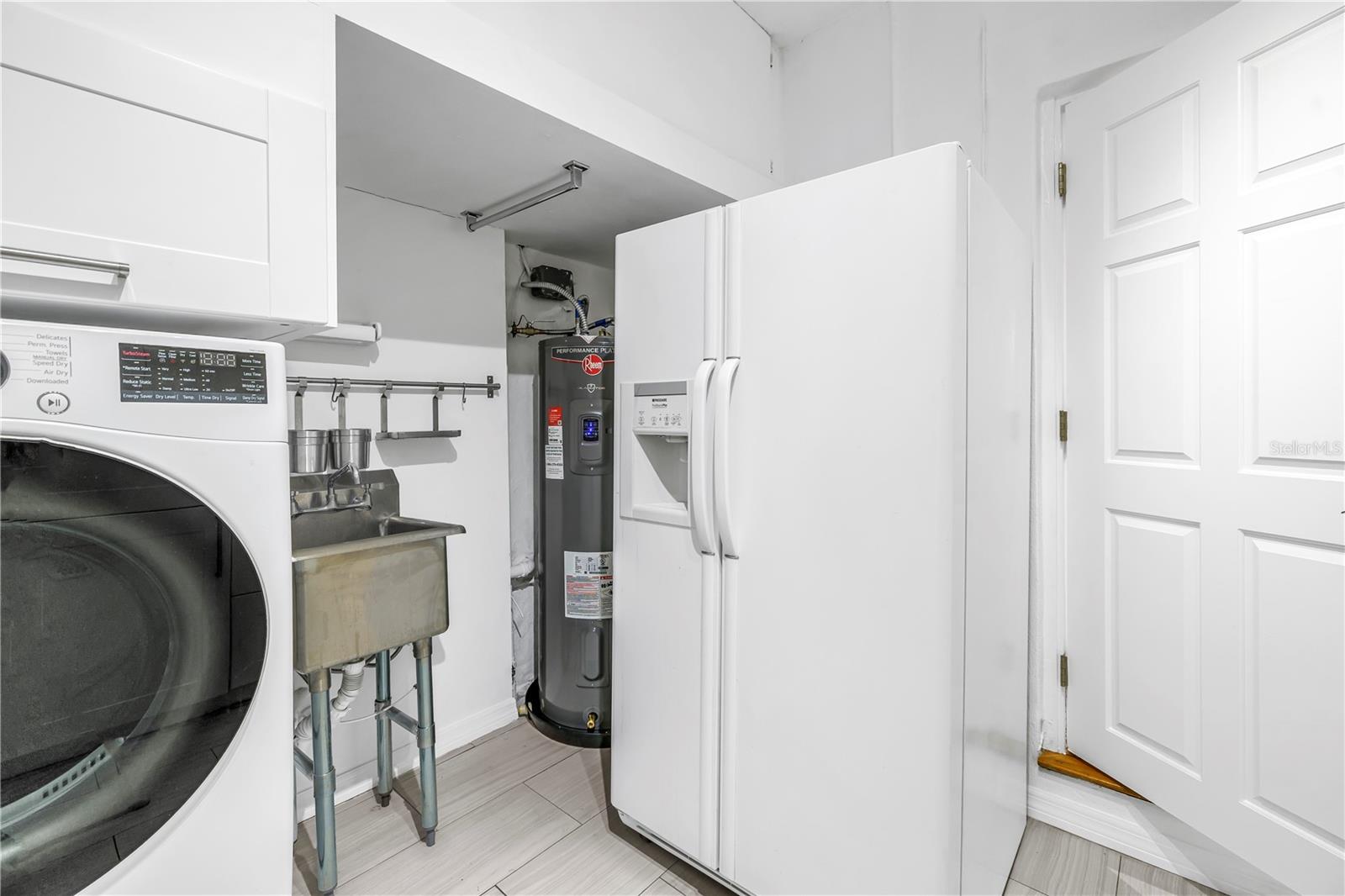 146 GIRALDA BLVD NE — photo 37