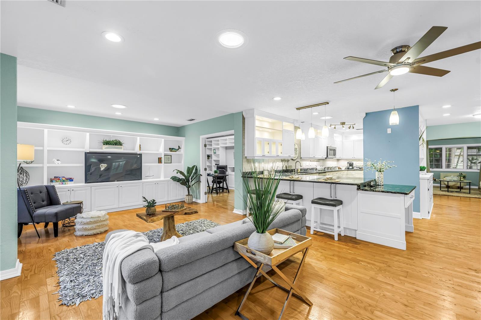146 GIRALDA BLVD NE — photo 5