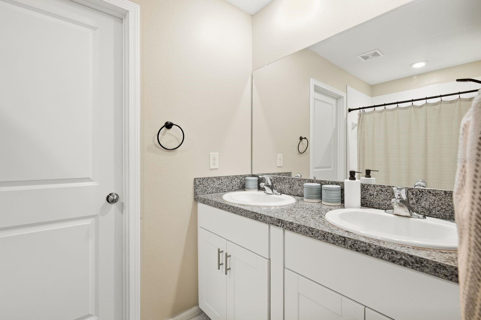 6139 APPLE SNAIL AVE — photo 16