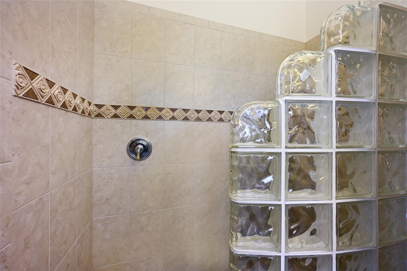 3809 FOUNDERS CLUB DR — photo 34