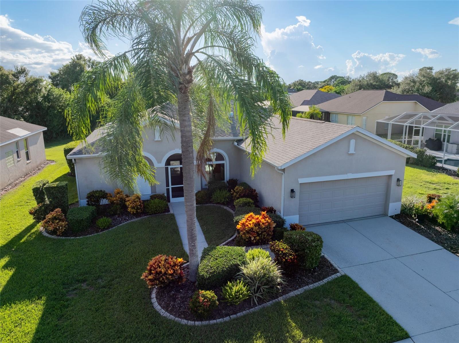 414 LONDONDERRY DR — photo 38