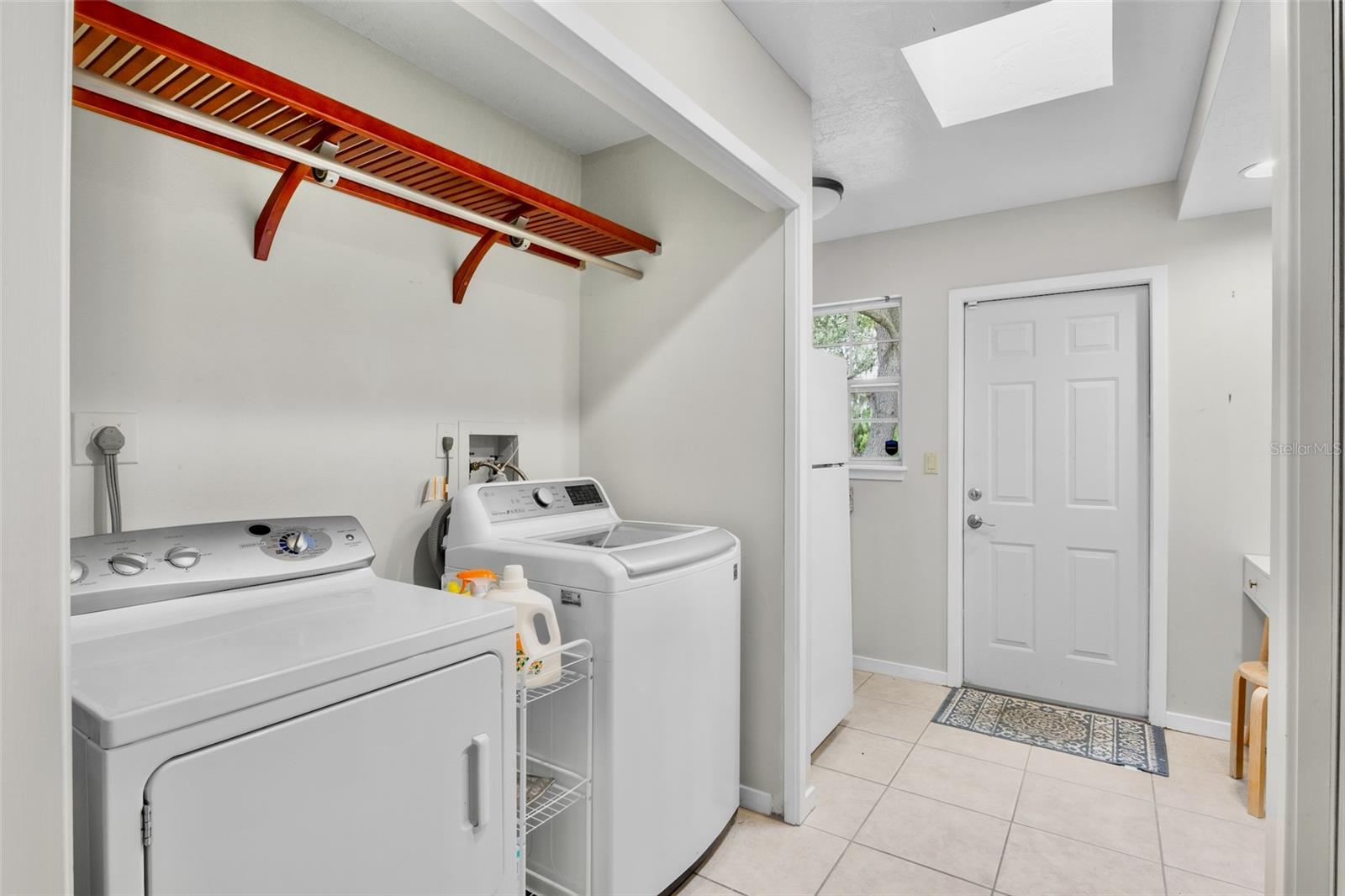 4424 FRIAR TUCK LN — photo 16