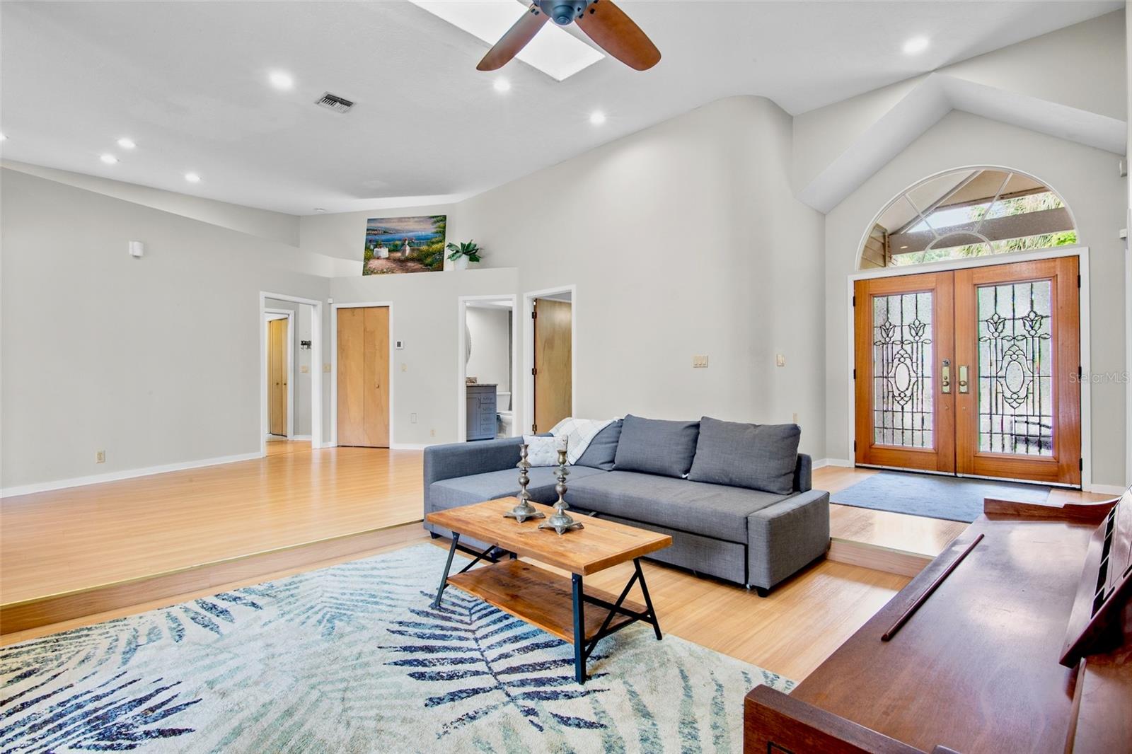 4424 FRIAR TUCK LN — photo 4