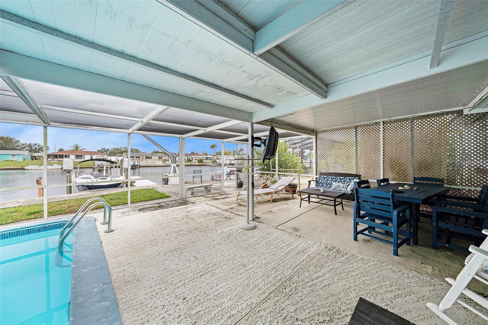 1117 RUSHMORE DR — photo 22