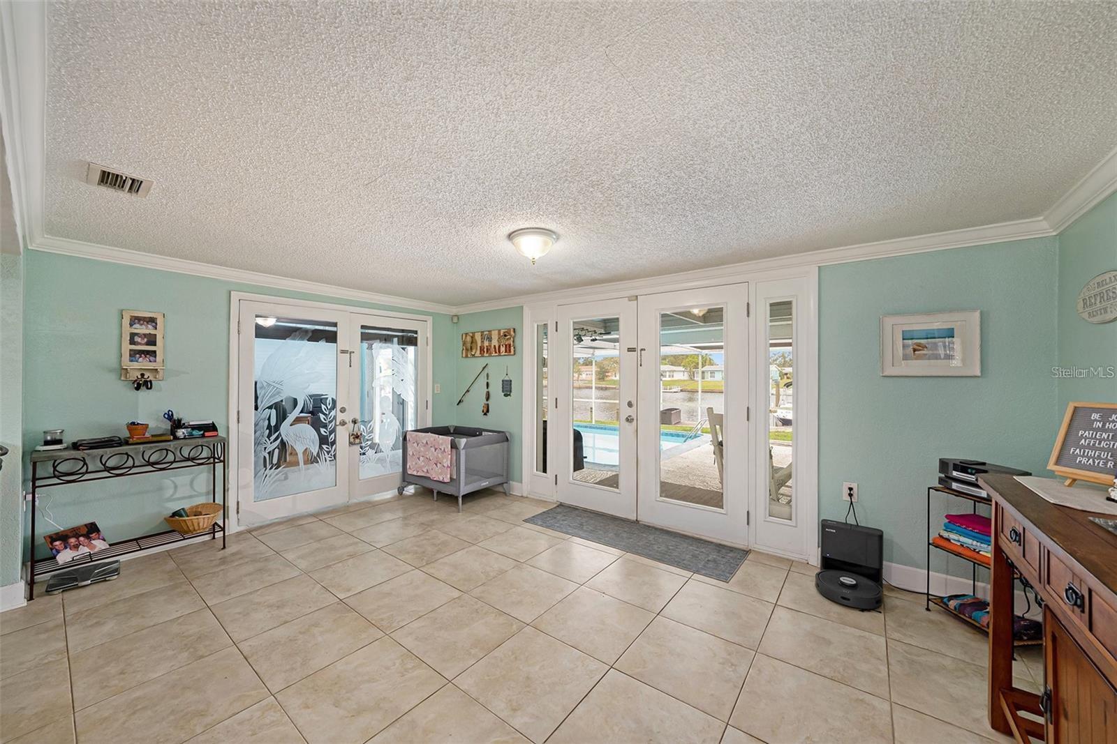 1117 RUSHMORE DR — photo 11