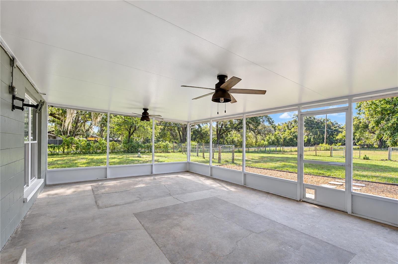 3712 GALLAGHER RD — photo 24
